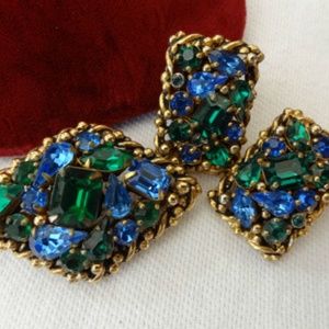 BARCLAY Vintage Blue & Green Rhinestone Brooch Set
